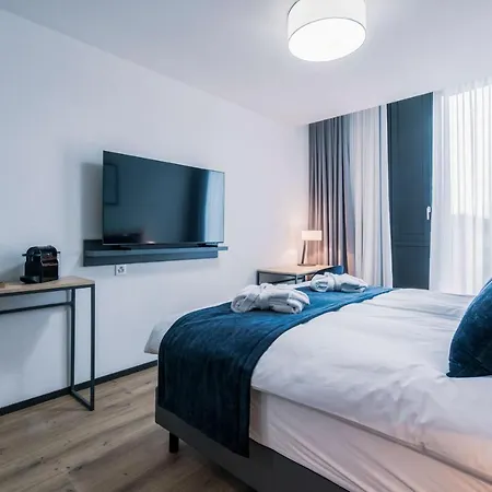 Yparc Hotel
