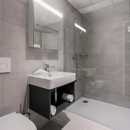 Yparc Hotel, Forum 4*