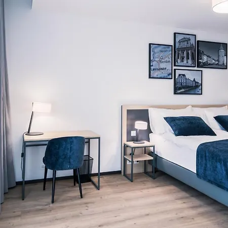 Yparc Hotel