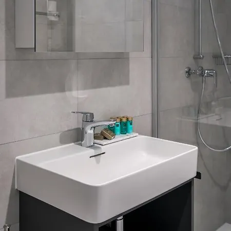 Yparc Hotel, Forum 4*