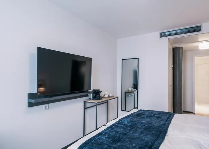 Ξενοδοχείο Yparc 4*